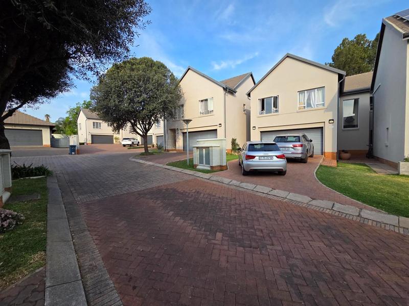 4 Bedroom Property for Sale in Moreleta Park Gauteng