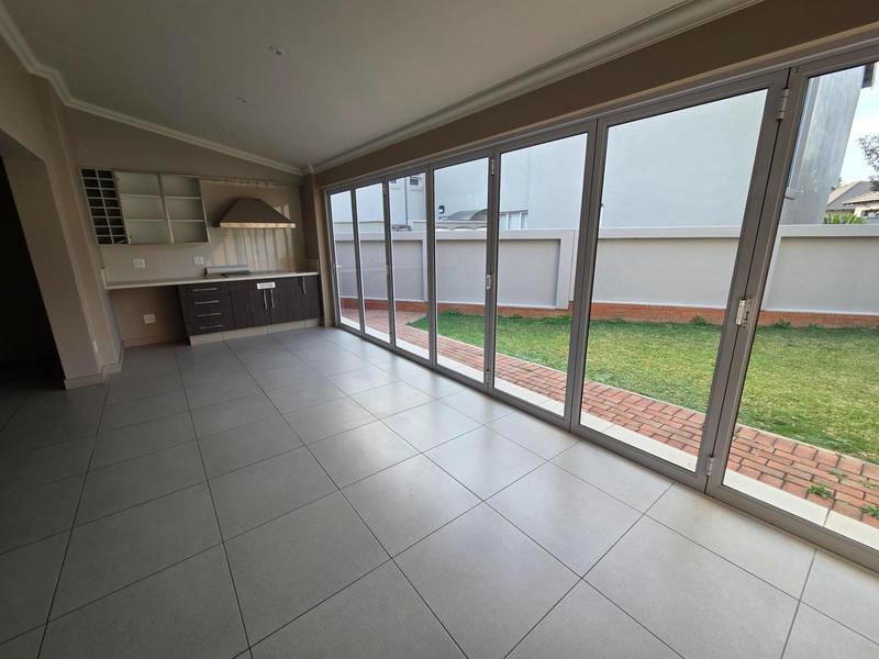 4 Bedroom Property for Sale in Moreleta Park Gauteng