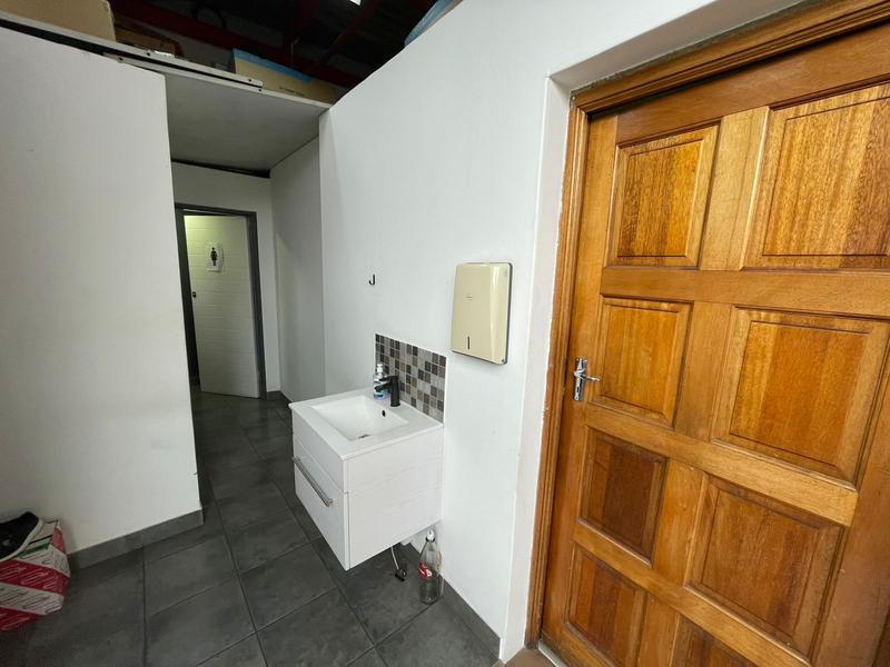 To Let Commercial Property for Rent in Hennopspark Gauteng