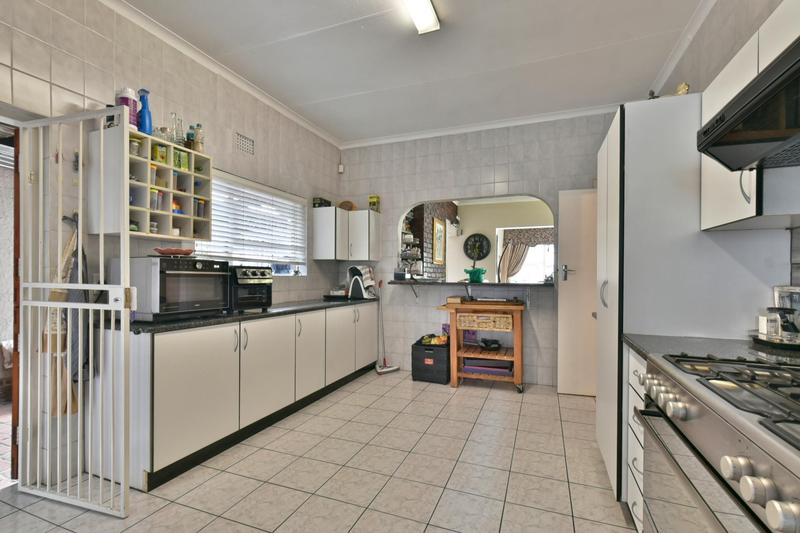 3 Bedroom Property for Sale in Brackenhurst Gauteng