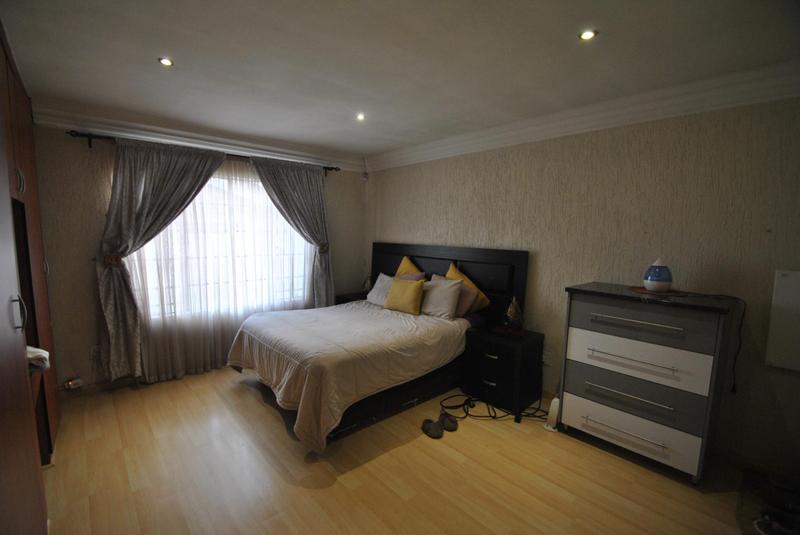 4 Bedroom Property for Sale in Dawn Park Gauteng