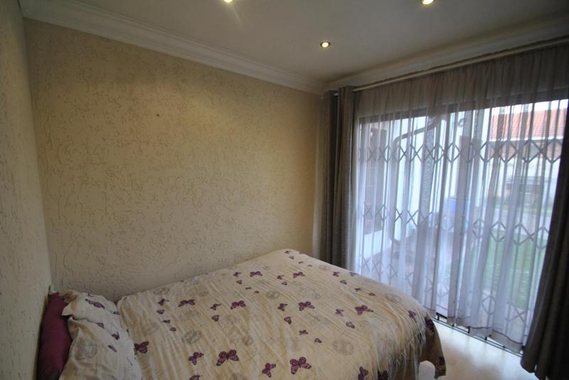 4 Bedroom Property for Sale in Dawn Park Gauteng