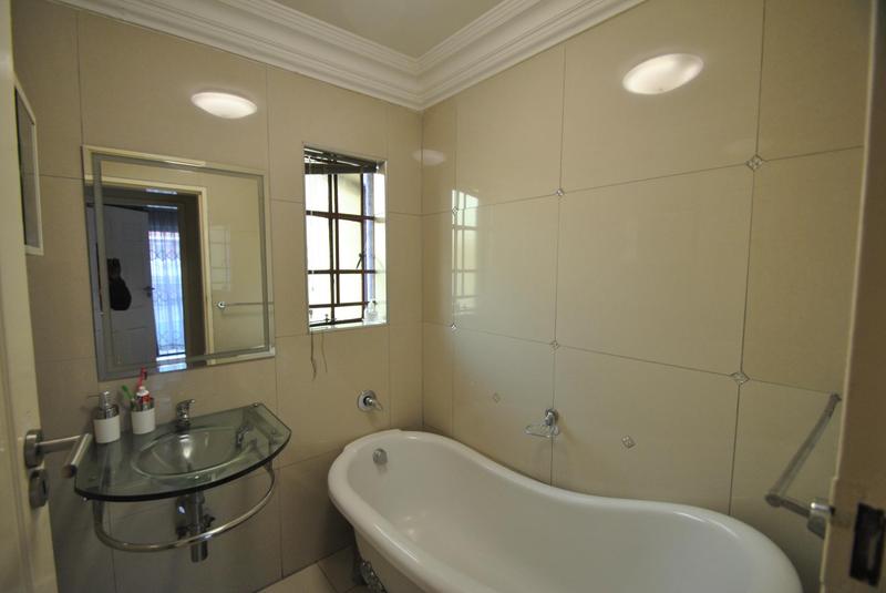 4 Bedroom Property for Sale in Dawn Park Gauteng