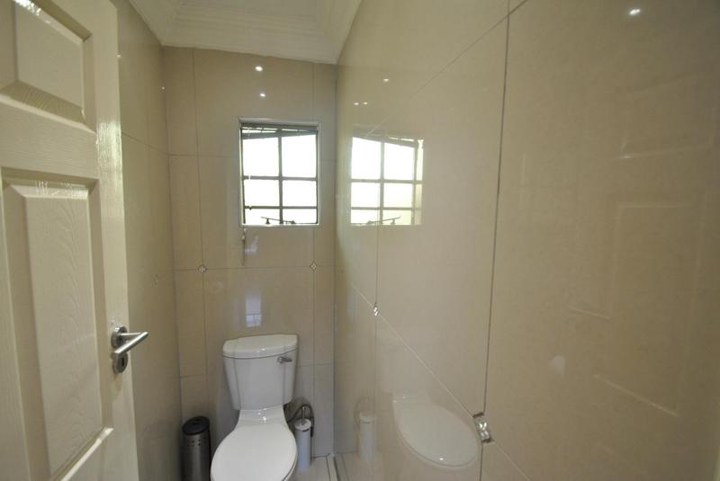 4 Bedroom Property for Sale in Dawn Park Gauteng