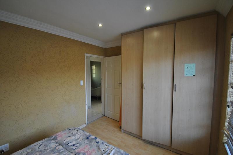 4 Bedroom Property for Sale in Dawn Park Gauteng