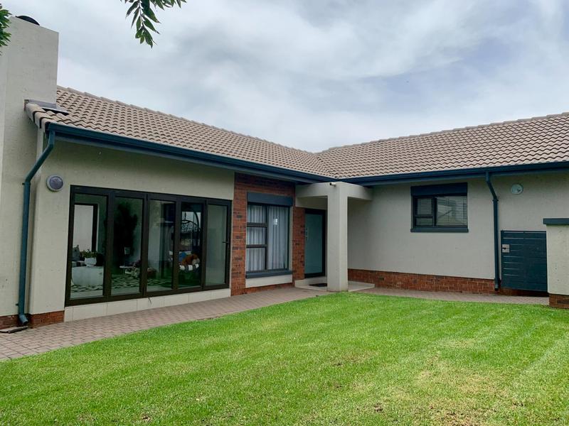 To Let 3 Bedroom Property for Rent in Midstream Hill Gauteng