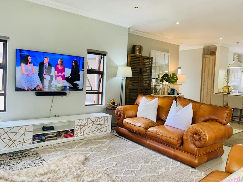 To Let 3 Bedroom Property for Rent in Midstream Hill Gauteng