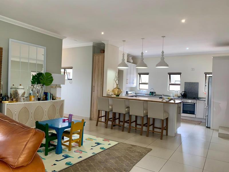 To Let 3 Bedroom Property for Rent in Midstream Hill Gauteng