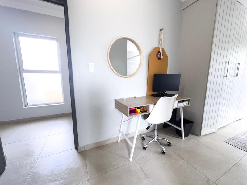 4 Bedroom Property for Sale in Midstream Ridge Gauteng