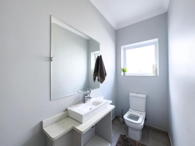 4 Bedroom Property for Sale in Midstream Ridge Gauteng