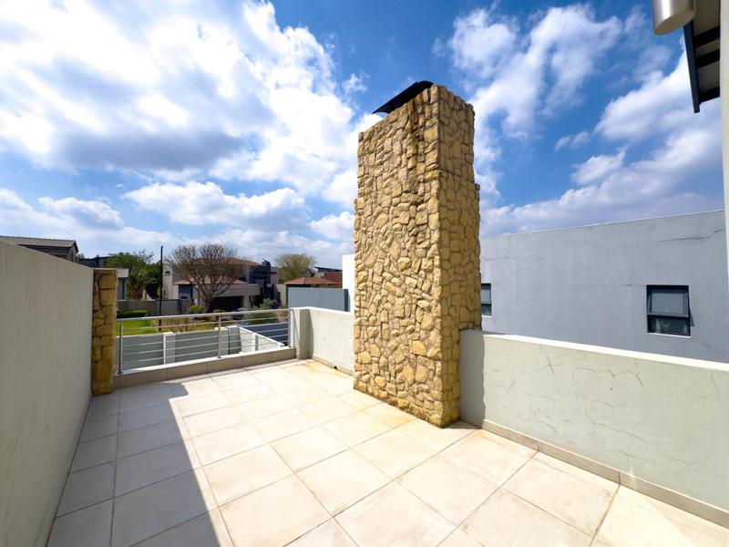 4 Bedroom Property for Sale in Midstream Ridge Gauteng