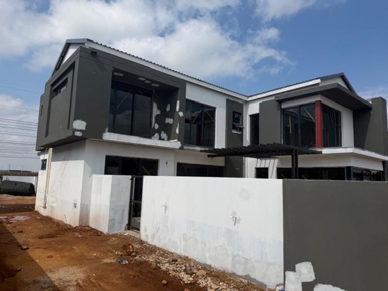4 Bedroom Property for Sale in Midstream Heights Gauteng