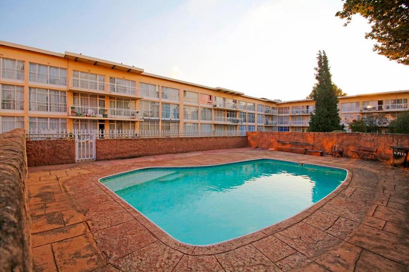 To Let 1 Bedroom Property for Rent in Horison Gauteng