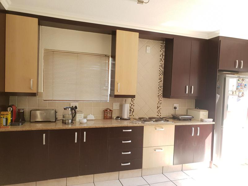 To Let 3 Bedroom Property for Rent in Amorosa Gauteng