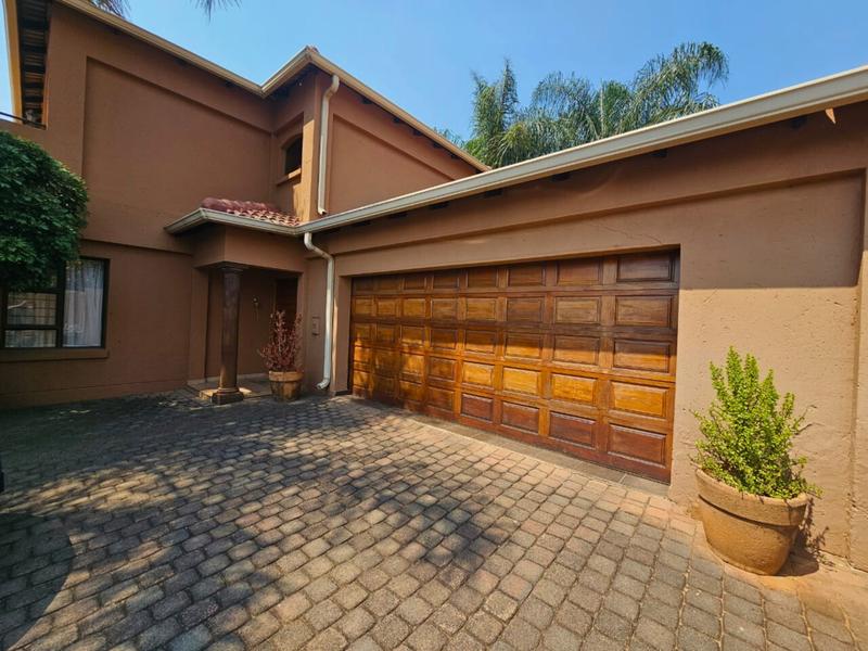 To Let 3 Bedroom Property for Rent in Glen Marais Gauteng