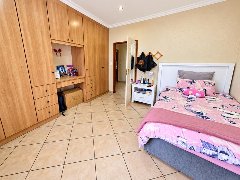 3 Bedroom Property for Sale in Glen Marais Gauteng