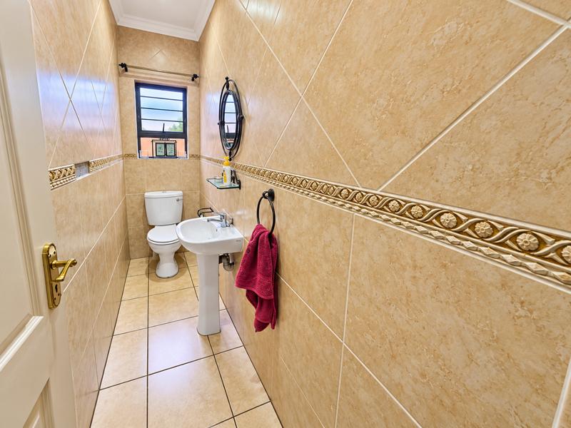 3 Bedroom Property for Sale in Glen Marais Gauteng