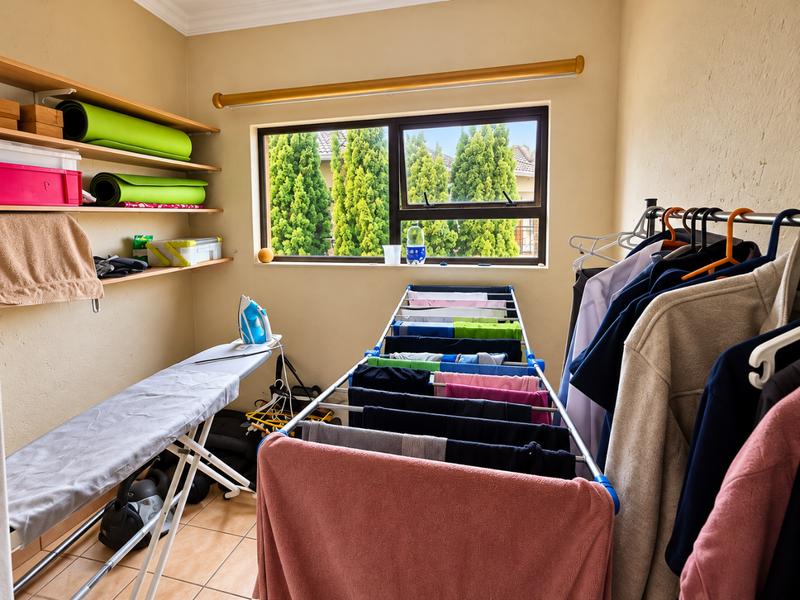 3 Bedroom Property for Sale in Glen Marais Gauteng