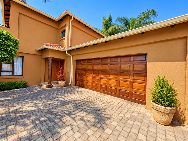 3 Bedroom Property for Sale in Glen Marais Gauteng
