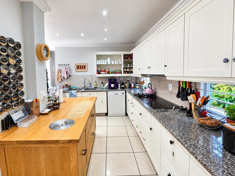 To Let 3 Bedroom Property for Rent in Linden Gauteng