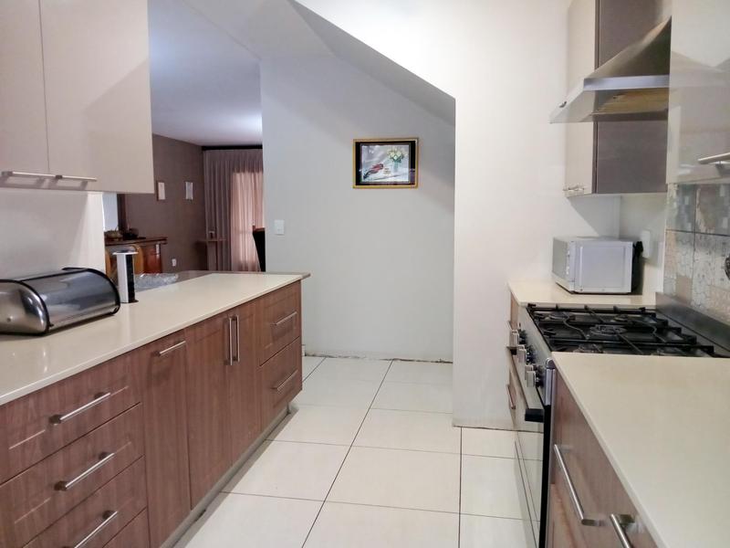 4 Bedroom Property for Sale in Three Rivers Gauteng