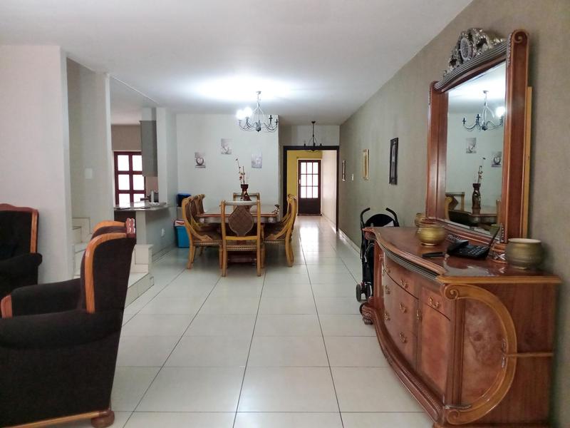 4 Bedroom Property for Sale in Three Rivers Gauteng