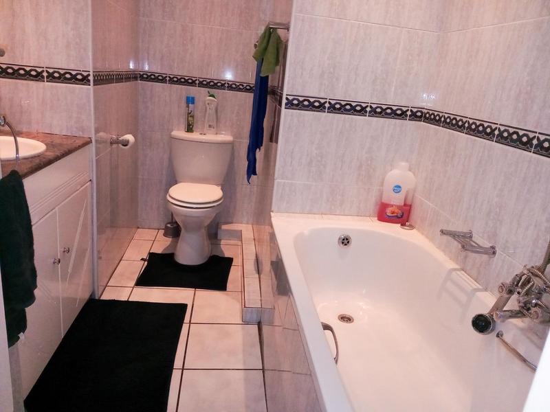 4 Bedroom Property for Sale in Three Rivers Gauteng