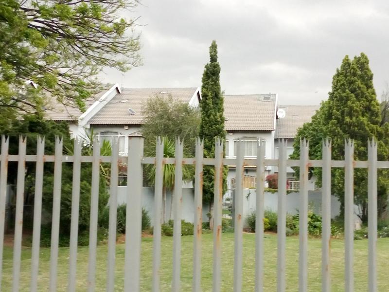 4 Bedroom Property for Sale in Three Rivers Gauteng