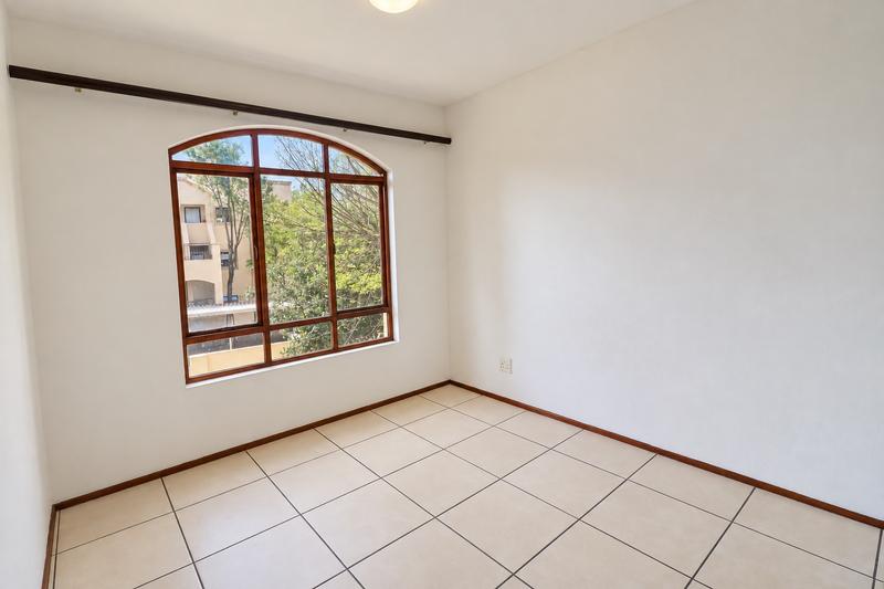 To Let 1 Bedroom Property for Rent in Lonehill Gauteng