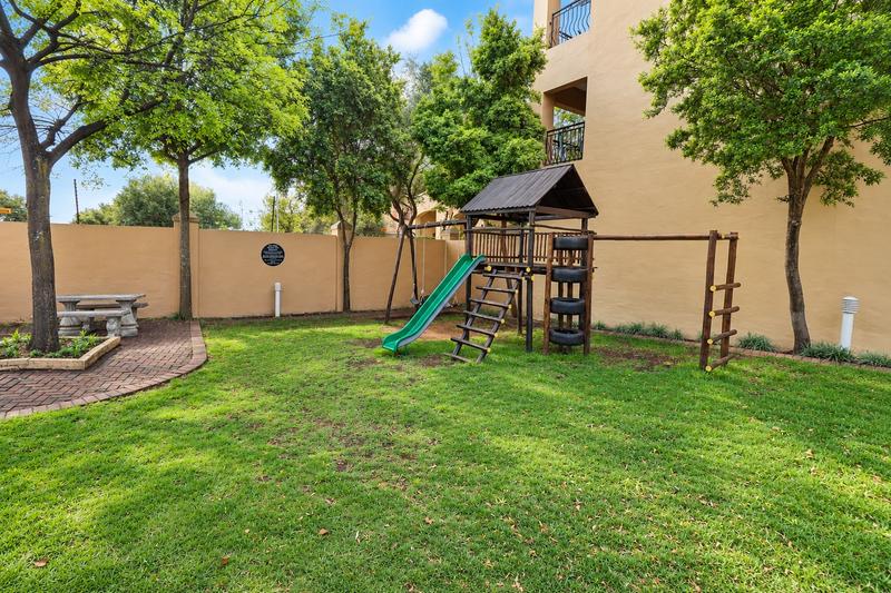 To Let 1 Bedroom Property for Rent in Lonehill Gauteng