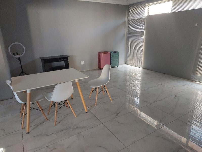 4 Bedroom Property for Sale in Jameson Park Gauteng