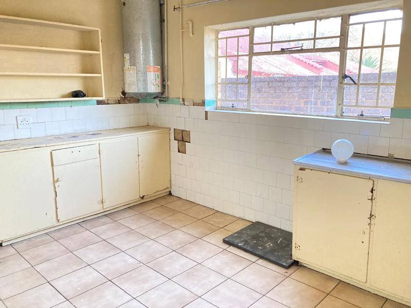 8 Bedroom Property for Sale in Bertrams Gauteng