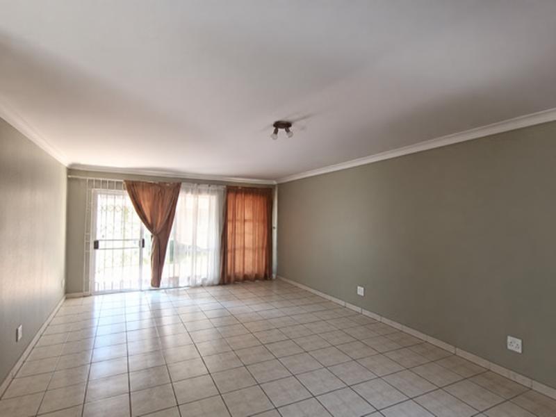 To Let 2 Bedroom Property for Rent in Selection Park Gauteng