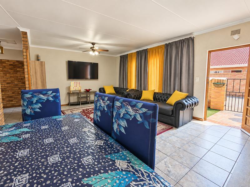 2 Bedroom Property for Sale in Strubenvale Gauteng