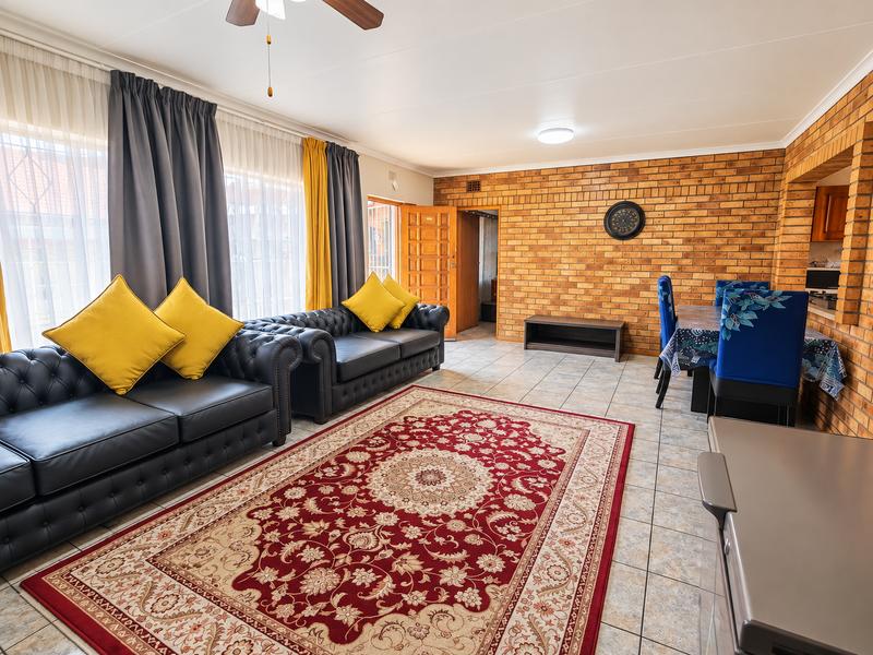 2 Bedroom Property for Sale in Strubenvale Gauteng