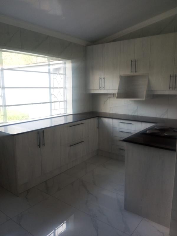 To Let 3 Bedroom Property for Rent in Geduld Gauteng