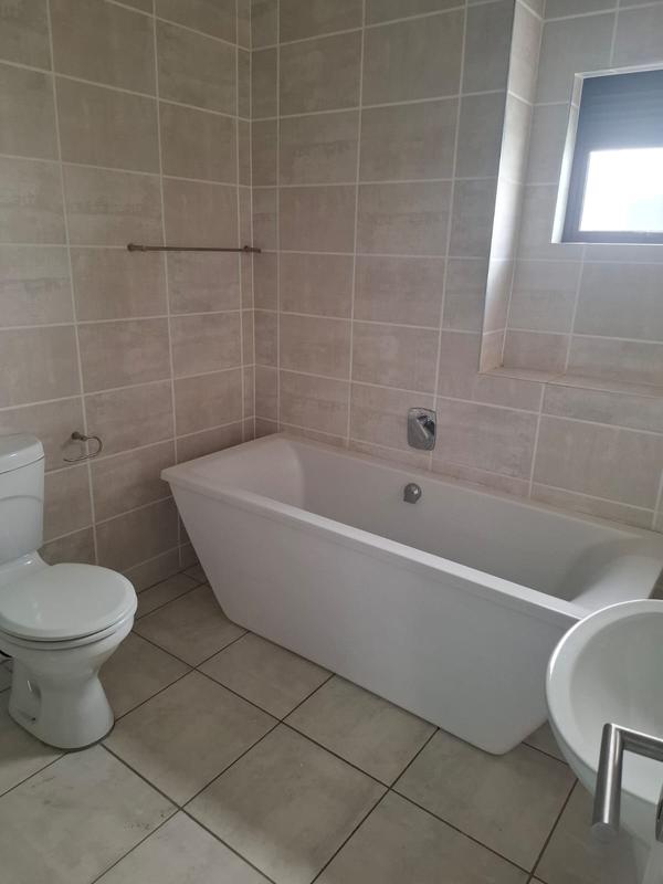 1 Bedroom Property for Sale in Greencreek Lifestyle Estate Gauteng