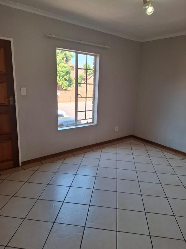 2 Bedroom Property for Sale in Moreleta Park Gauteng