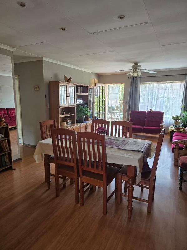 2 Bedroom Property for Sale in Albertsdal Gauteng