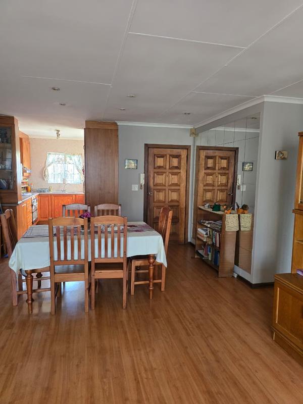2 Bedroom Property for Sale in Albertsdal Gauteng
