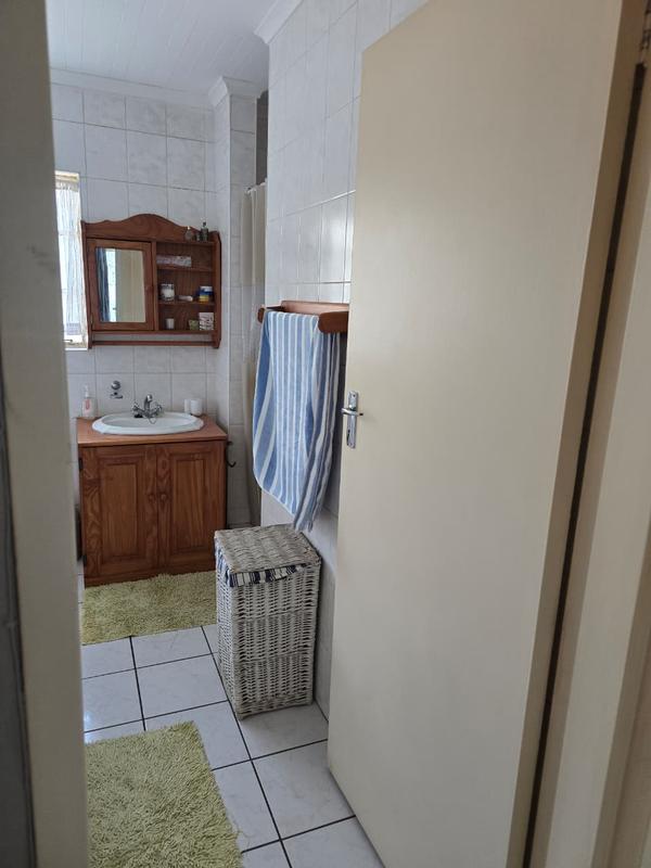 2 Bedroom Property for Sale in Albertsdal Gauteng