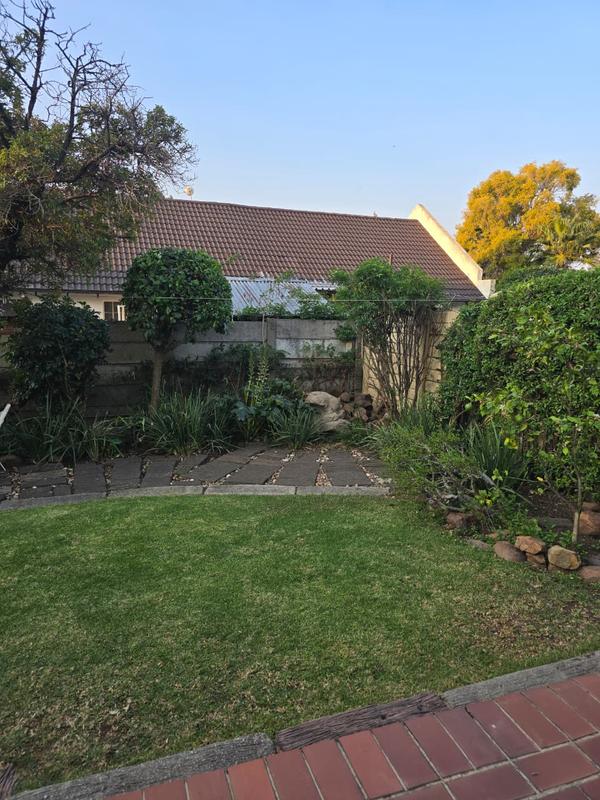 2 Bedroom Property for Sale in Albertsdal Gauteng