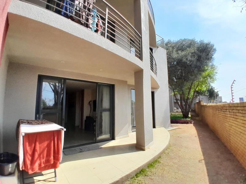 To Let 2 Bedroom Property for Rent in Rooihuiskraal North Gauteng