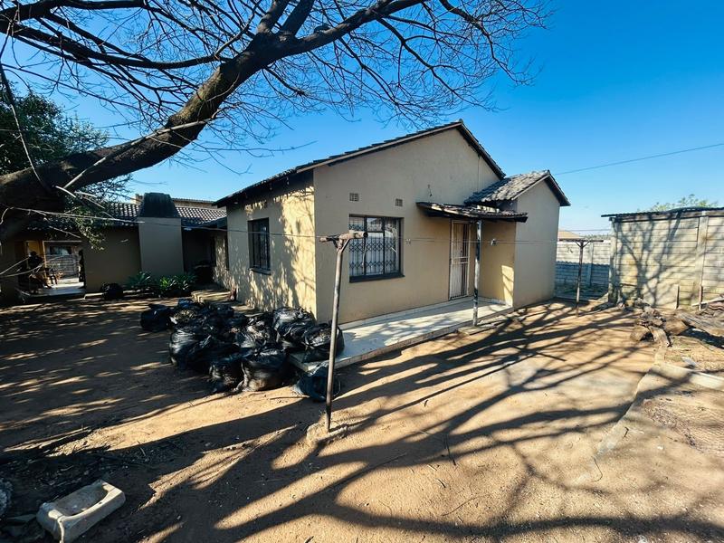 4 Bedroom Property for Sale in Norkem Park Gauteng