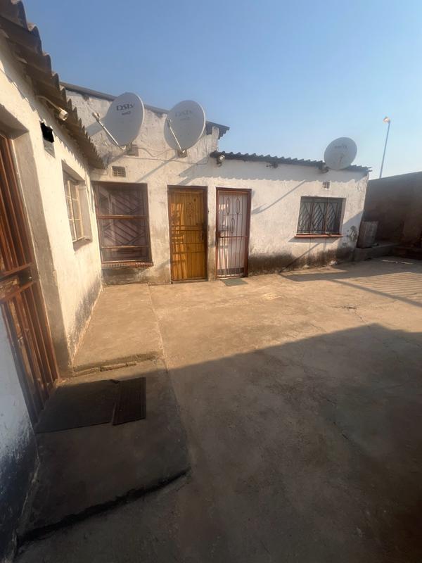 10 Bedroom Property for Sale in Tembisa Gauteng