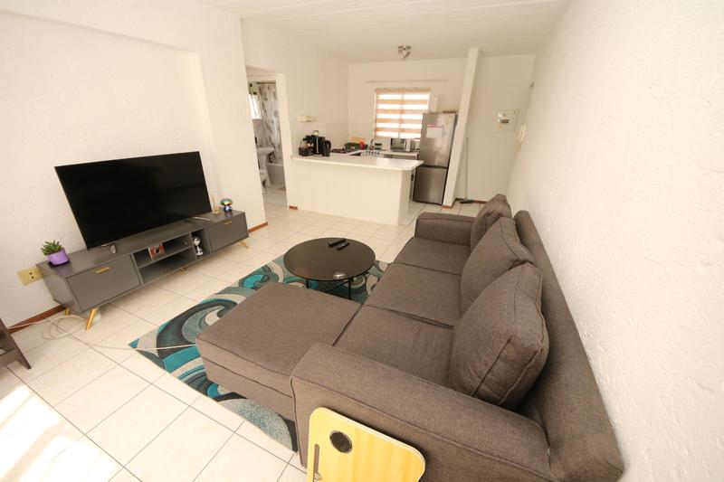 1 Bedroom Property for Sale in Bryanston Gauteng