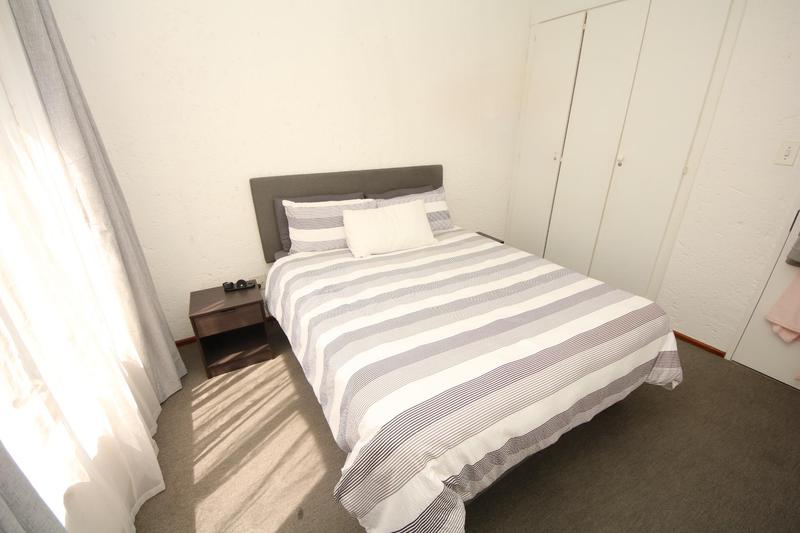 1 Bedroom Property for Sale in Bryanston Gauteng