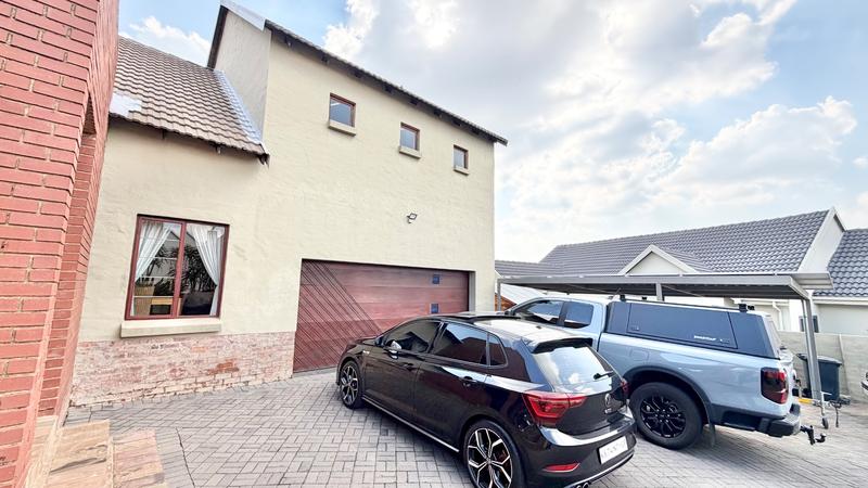 5 Bedroom Property for Sale in Brooklands Lifestyle Estate Gauteng