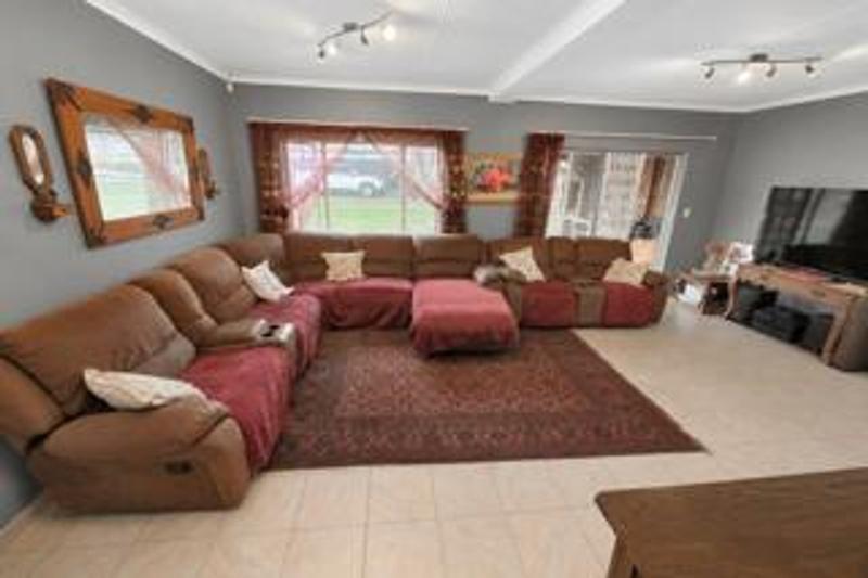 5 Bedroom Property for Sale in Suiderberg Gauteng