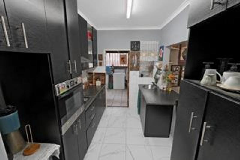 5 Bedroom Property for Sale in Suiderberg Gauteng